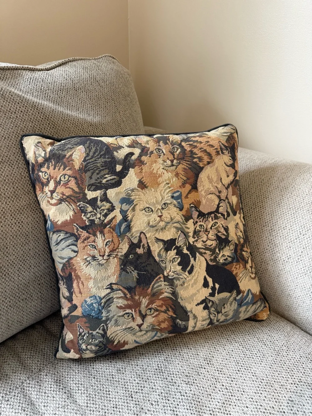 Vintage Decorative Cat Print Throw Pillow Cushion - Brown Multi